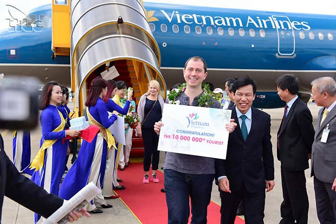Việt Nam đón lượng khách quốc tế kỷ lục trong 11 tháng đầu năm